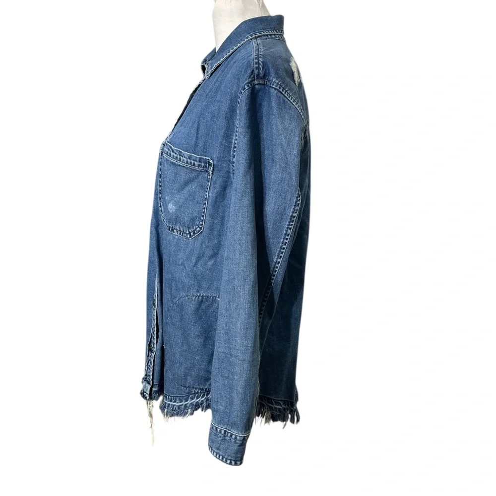 American Eagle Denim Jacket Size Medium Blue Oversized Frayed Graphic Distressed - Picture 4 of 10